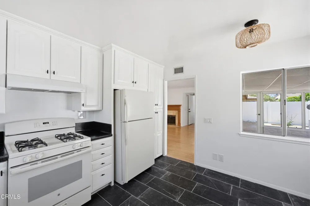 2559 Neptune Place Port Hueneme, CA 93041