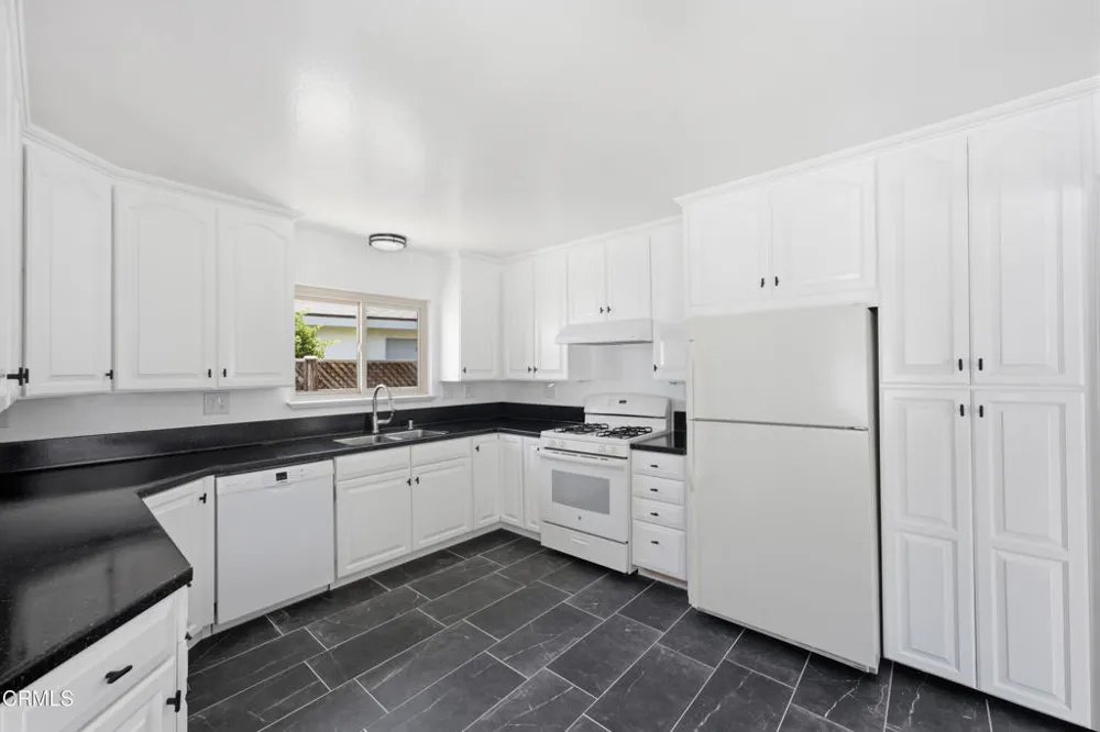 2559 Neptune Place Port Hueneme, CA 93041