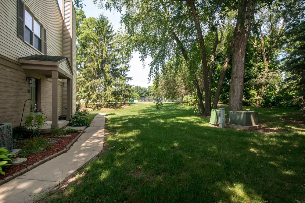 3007 Forest Creek Court Ann Arbor, MI 48108