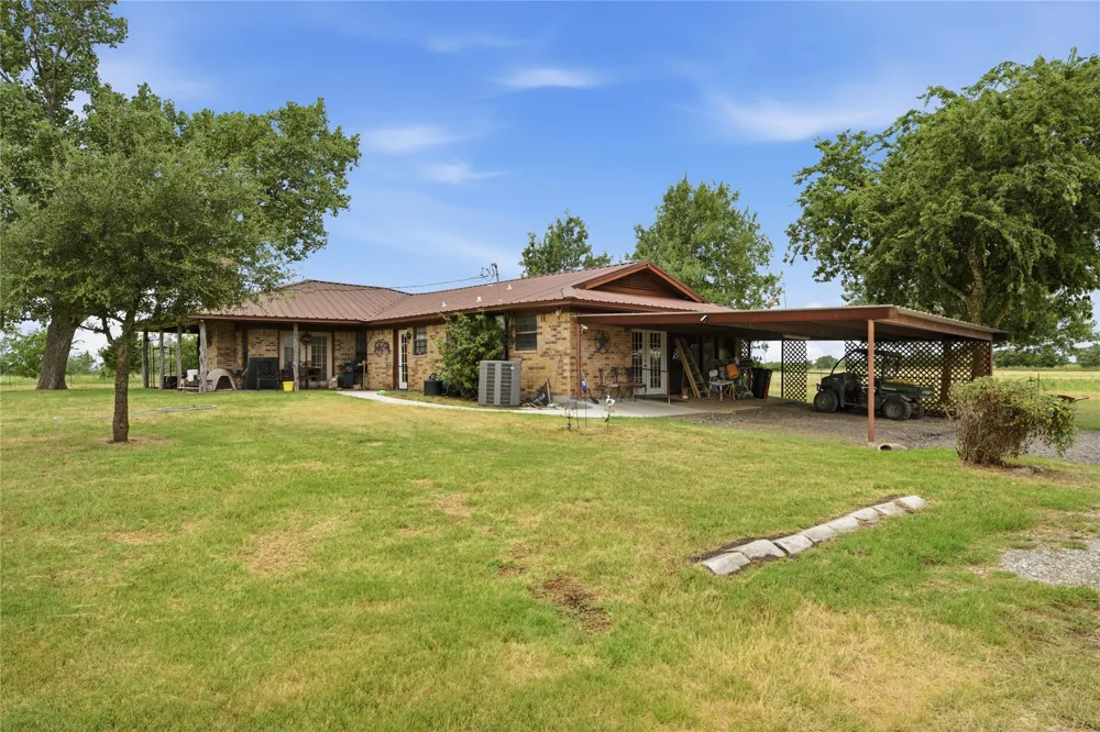 1594 Lcr 312 Mart, TX 76664