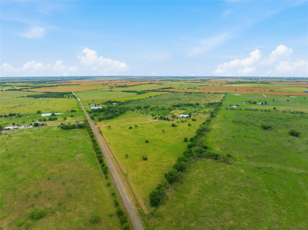 1594 Lcr 312 Mart, TX 76664
