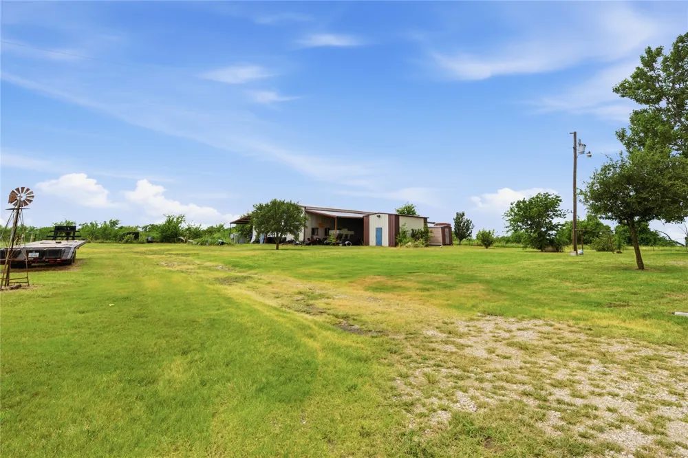 1594 Lcr 312 Mart, TX 76664