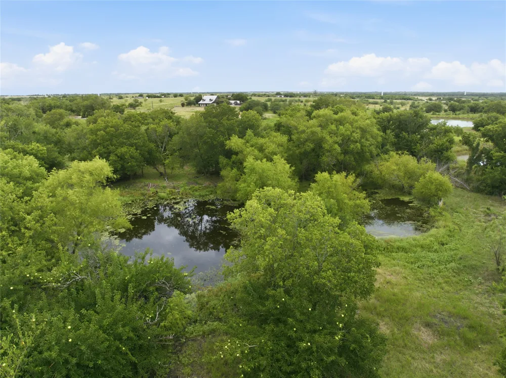 1594 Lcr 312 Mart, TX 76664