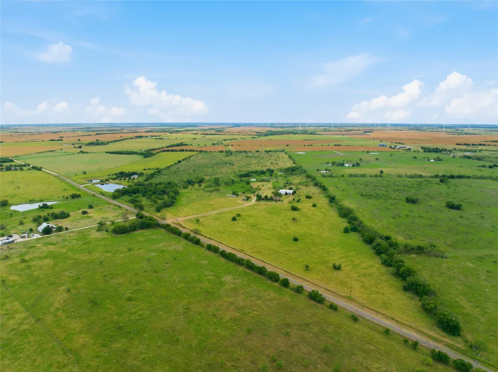 1594 Lcr 312 Mart, TX 76664