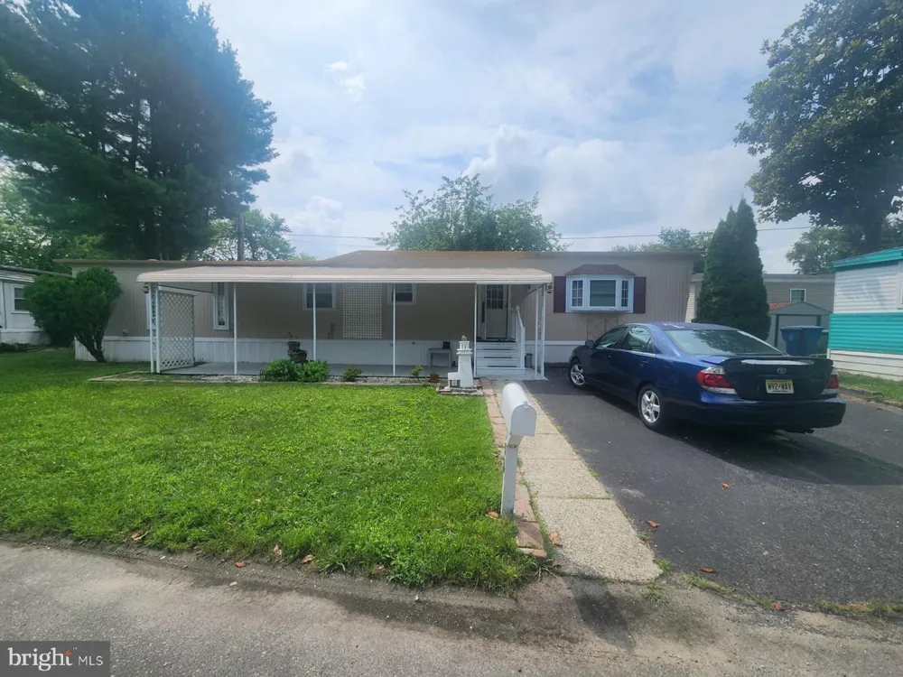 106 NEVADA AVE Williamstown, NJ 08094