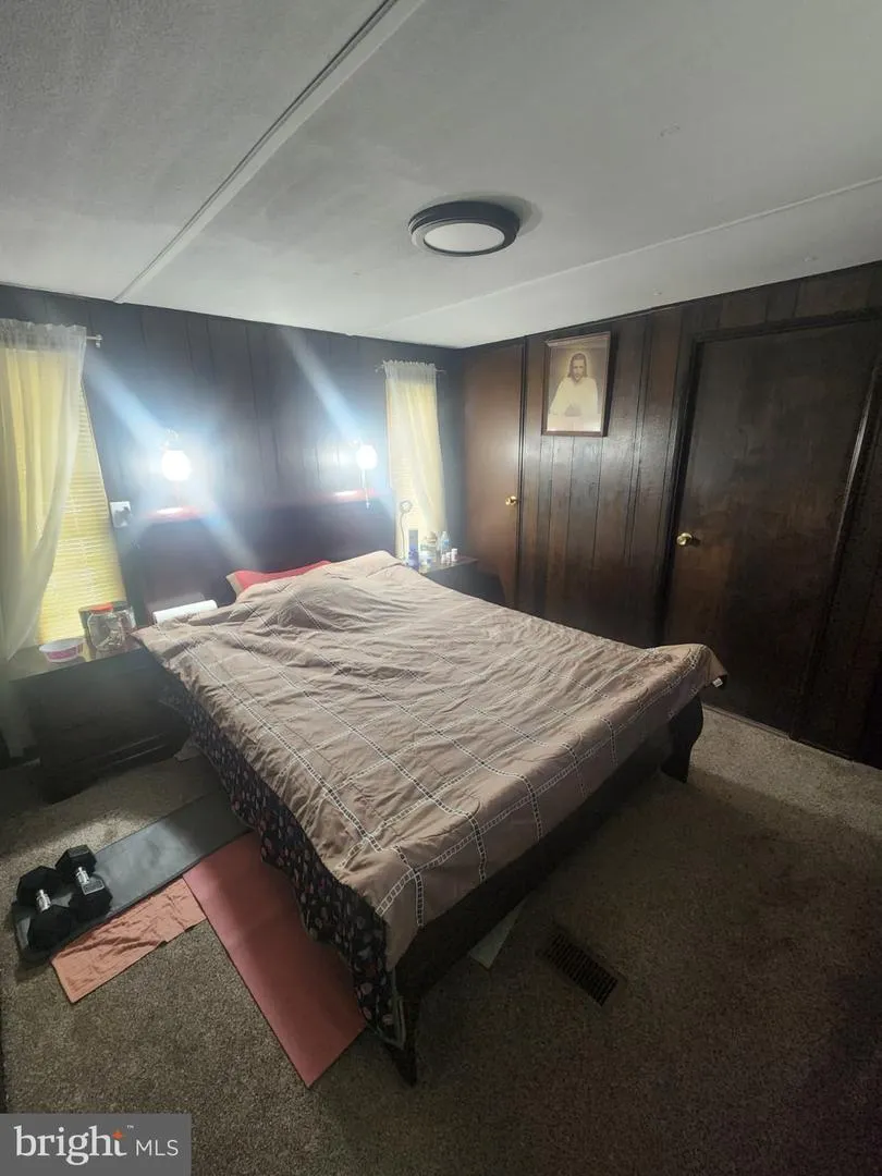 106 NEVADA AVE Williamstown, NJ 08094