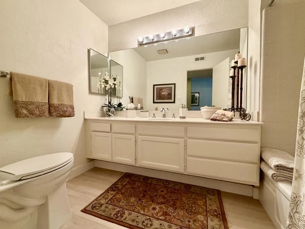231 Santa Barbara Circle Palm Desert, CA 92260