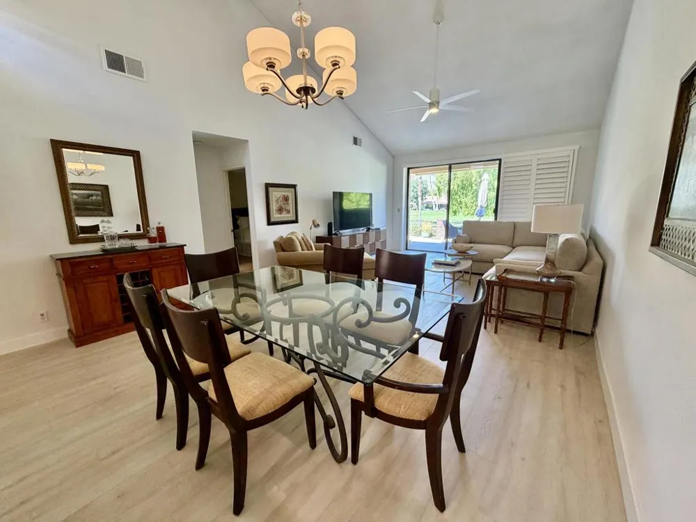 231 Santa Barbara Circle Palm Desert, CA 92260