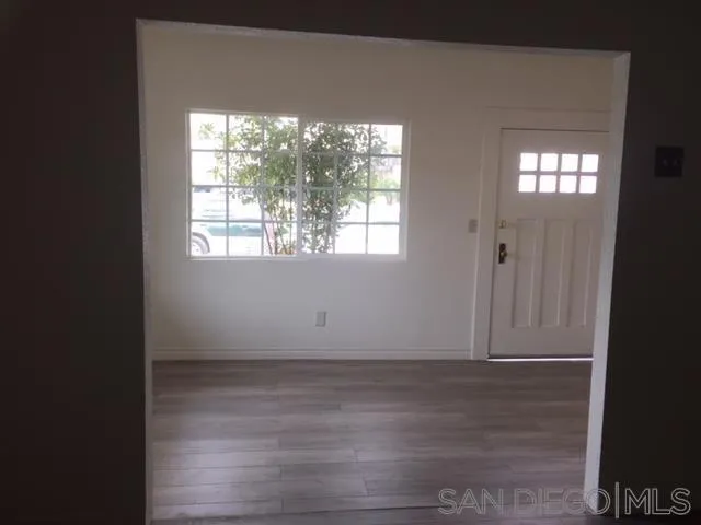 4468 49th ST San Diego, CA 92115