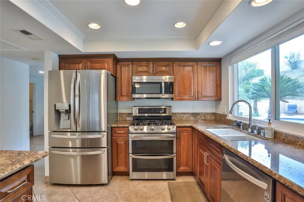 1483 Greenbriar Avenue Corona, CA 92878