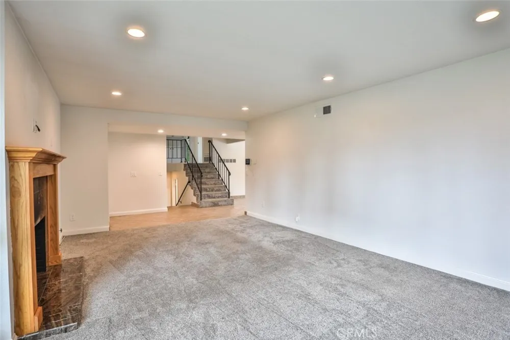 1483 Greenbriar Avenue Corona, CA 92878