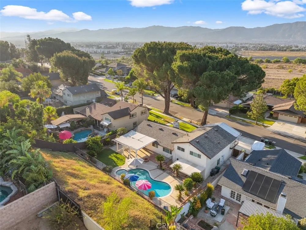 1483 Greenbriar Avenue Corona, CA 92878