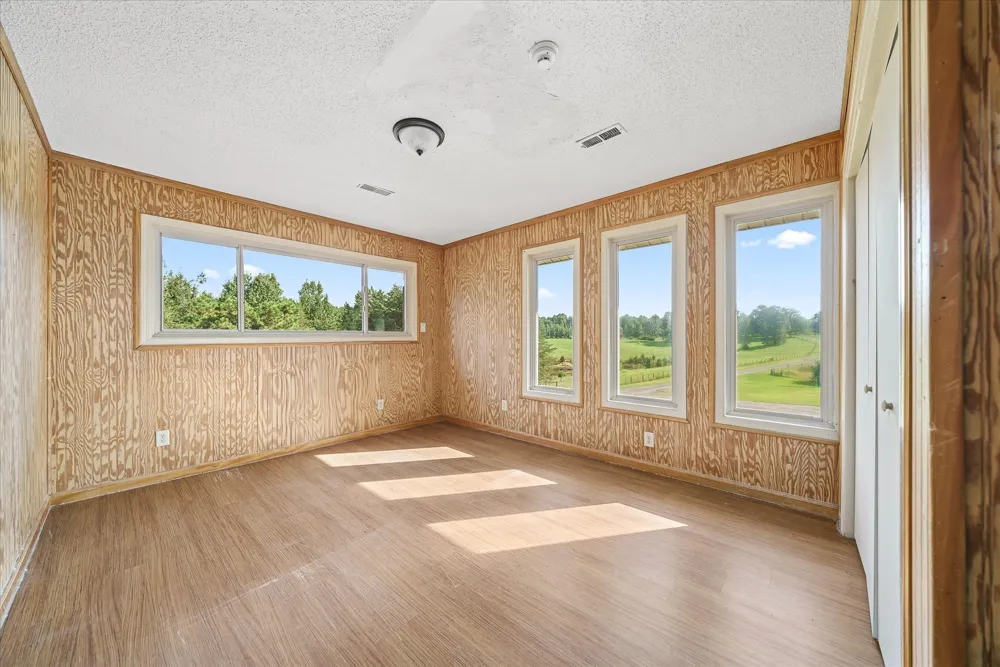3916 Indian Mound Rd Sparta, TN 38583