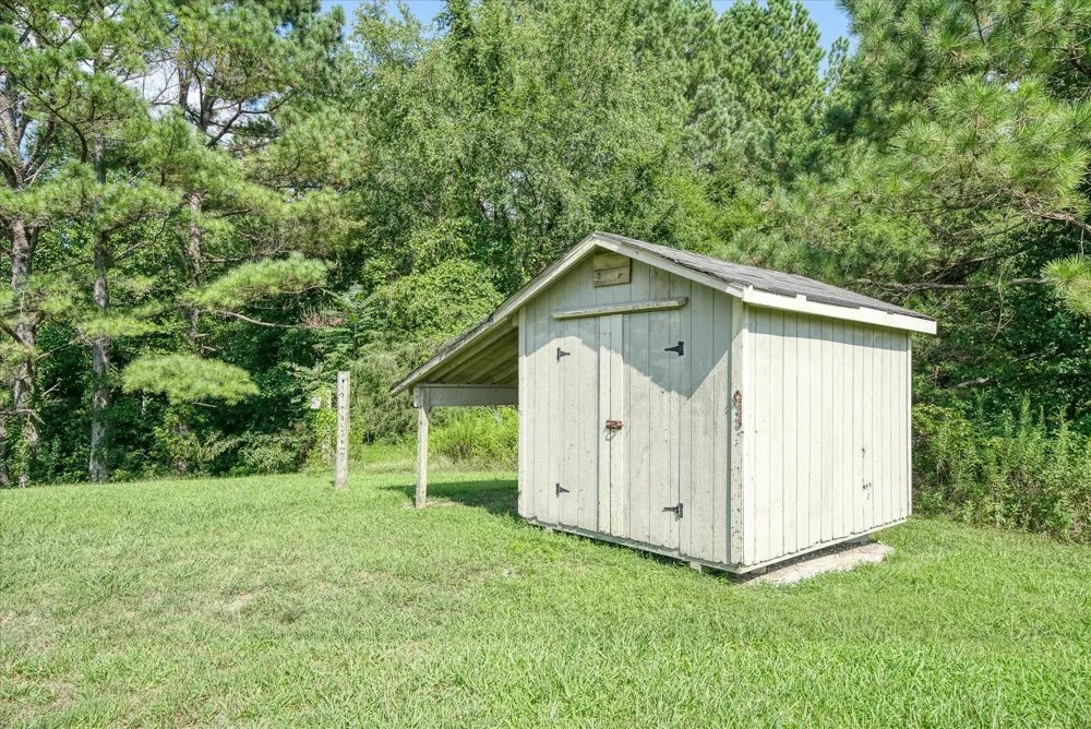 3916 Indian Mound Rd Sparta, TN 38583