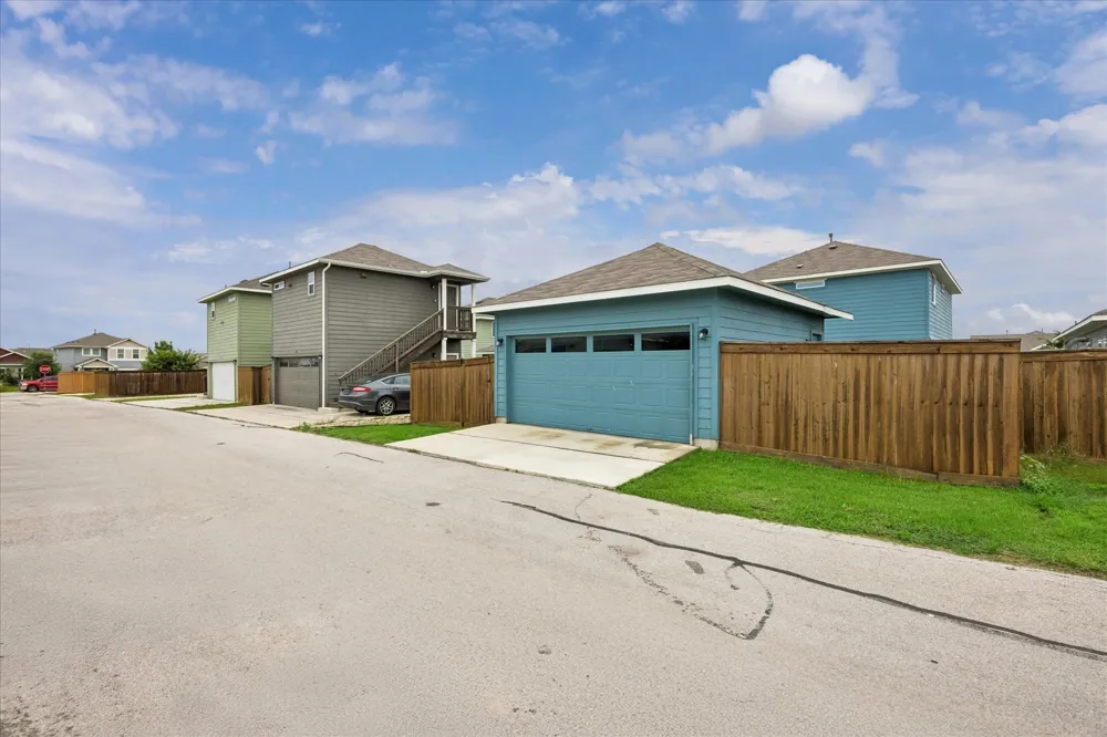 145 Horsemint Way San Marcos, TX 78666