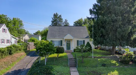 192 CABBEL DRIVE