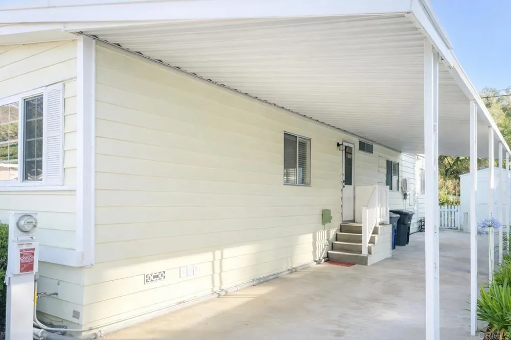 8975 Lawrence Welk Drive #SPC 2 Escondido, CA 92026