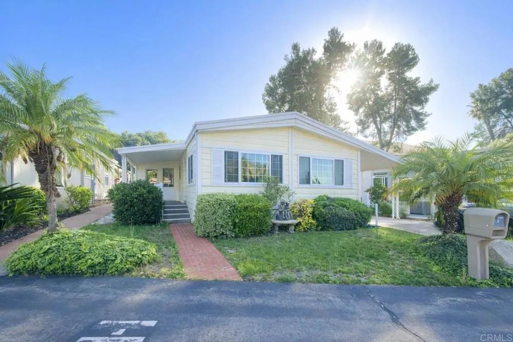8975 Lawrence Welk Drive #SPC 2 Escondido, CA 92026