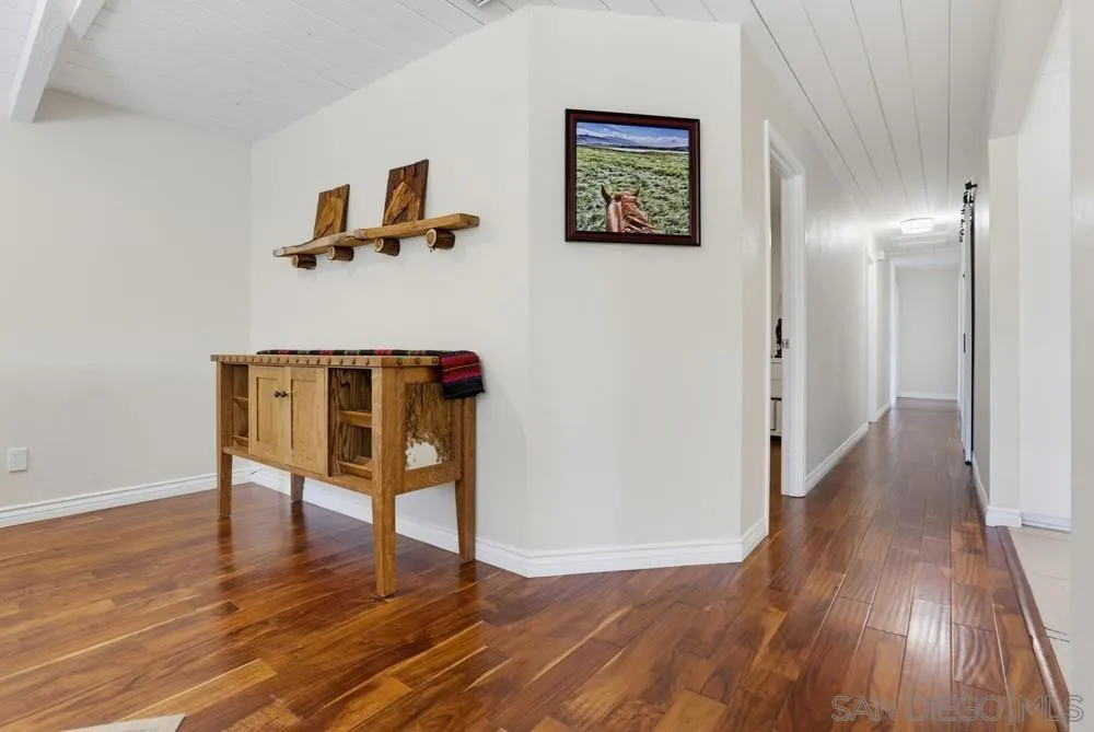 14319 Old Community Rd Poway, CA 92064