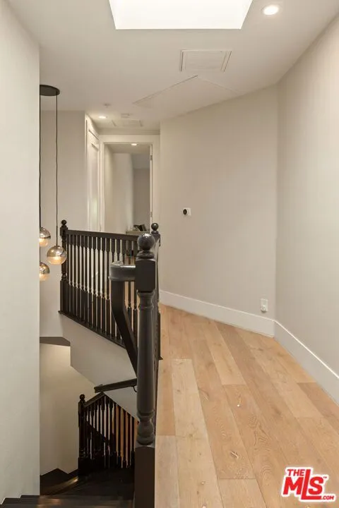 241 S Lasky Drive Beverly Hills, CA 90212