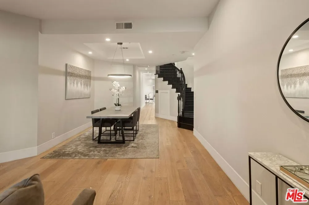 241 S Lasky Drive Beverly Hills, CA 90212