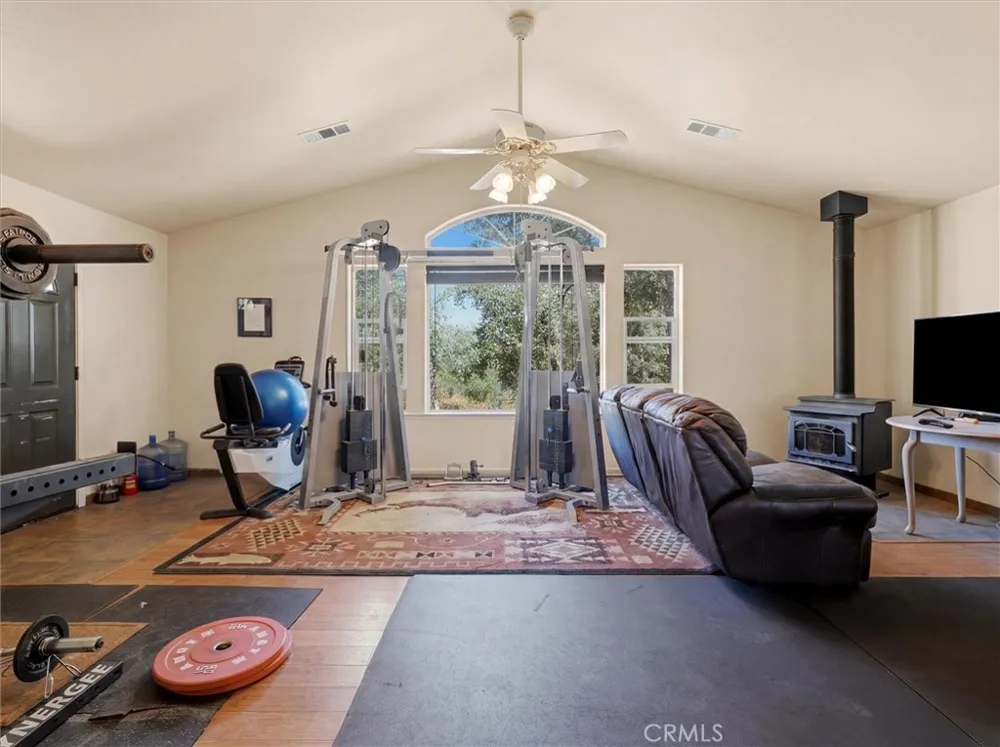 3628 Highway 49 S Mariposa, CA 95338