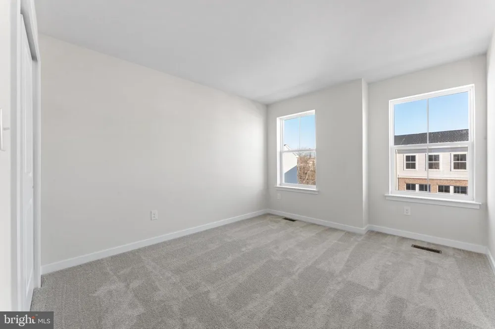 56 CONTINENTAL WAY Bridgeport, PA 19405