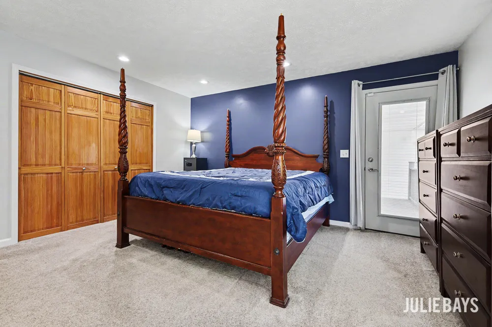 6202 Black Creek Drive Middleville, MI 49333
