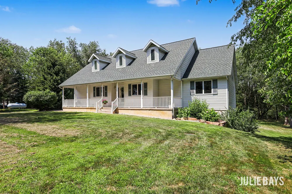 6202 Black Creek Drive Middleville, MI 49333