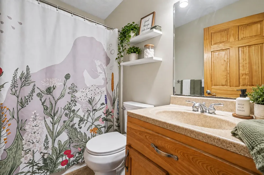 6202 Black Creek Drive Middleville, MI 49333