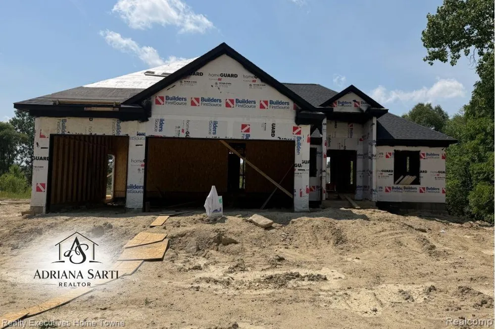 35039 Cygnet Circle Richmond City, MI 48062