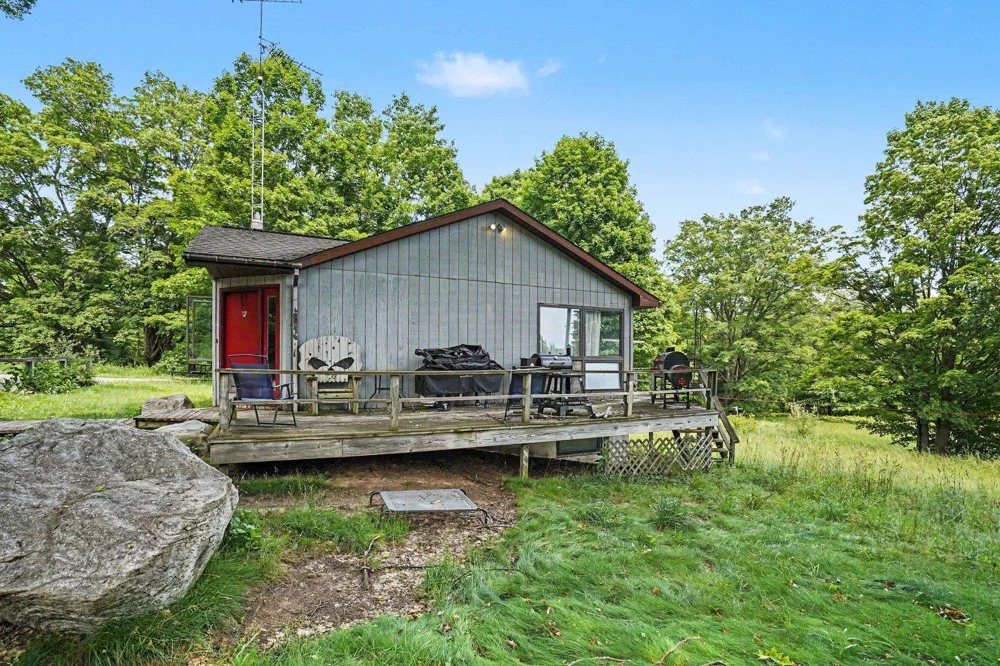 5560 Demerly Road Joyfield Township, MI 49616