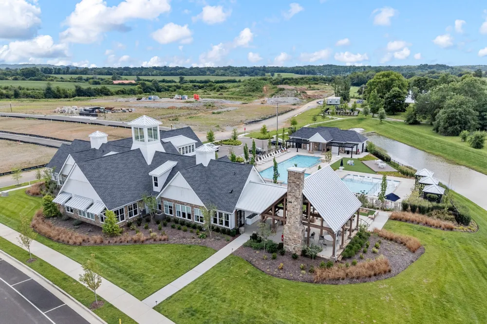 159 Salton Ln Thompsons Station, TN 37179