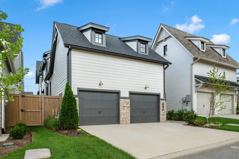 159 Salton Ln Thompsons Station, TN 37179
