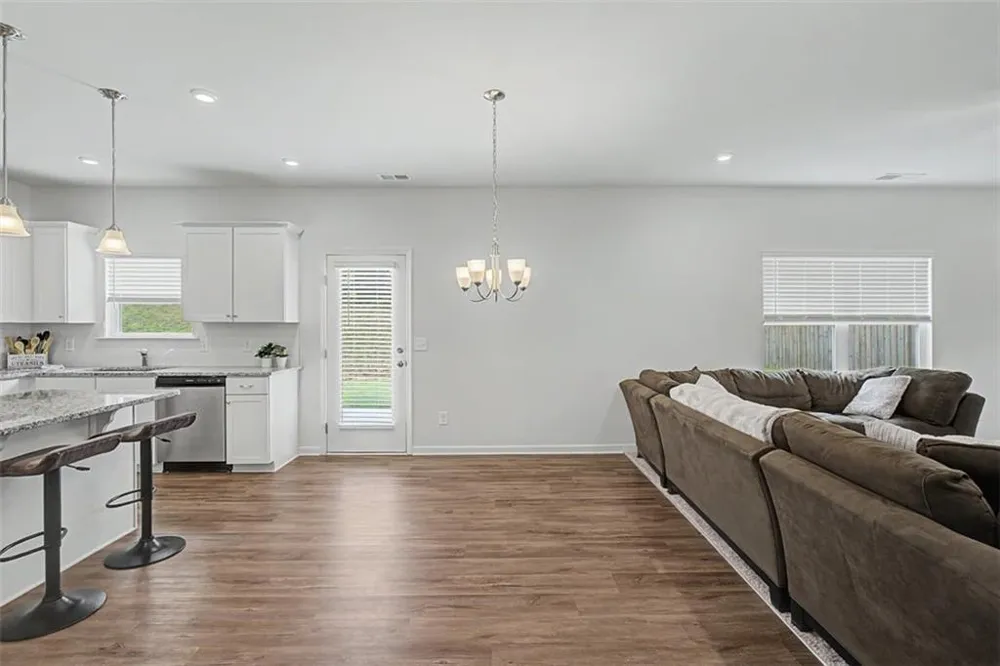 166 Graham Circle Adairsville, GA 30103