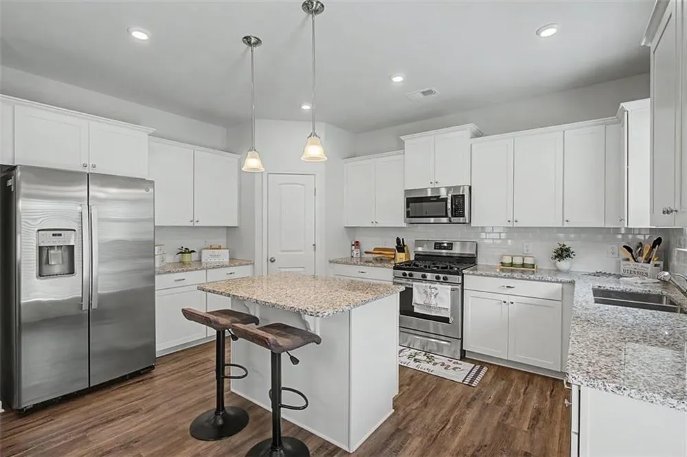 166 Graham Circle Adairsville, GA 30103