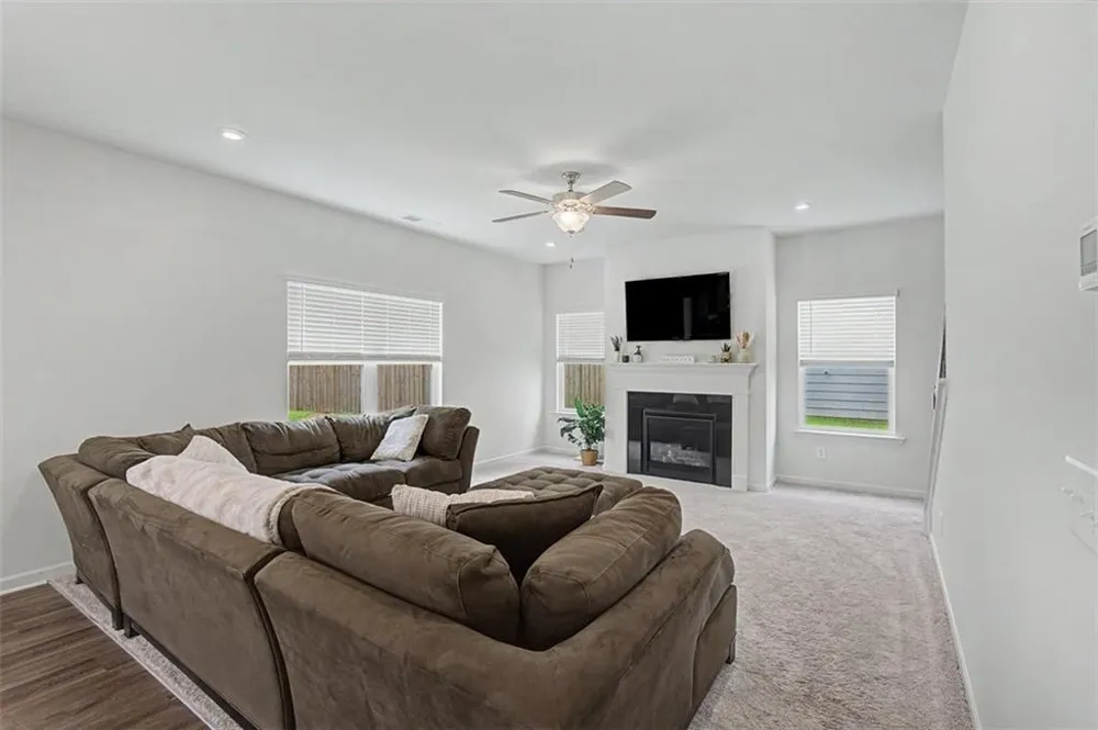 166 Graham Circle Adairsville, GA 30103