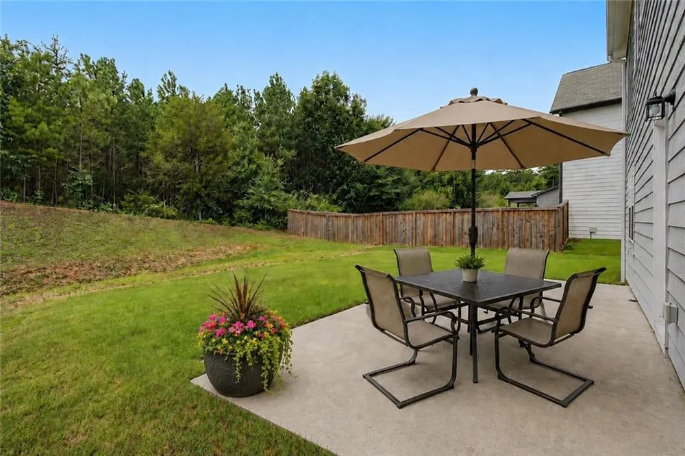 166 Graham Circle Adairsville, GA 30103