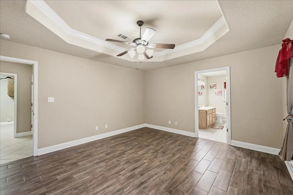 290 Tyler Drive Orange, TX 77630