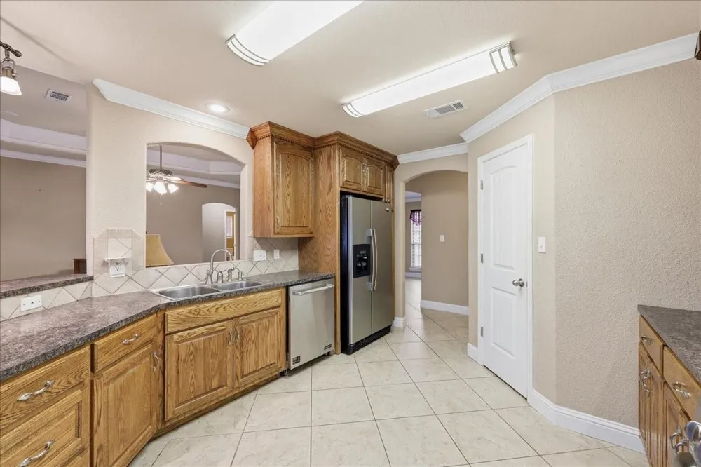 290 Tyler Drive Orange, TX 77630