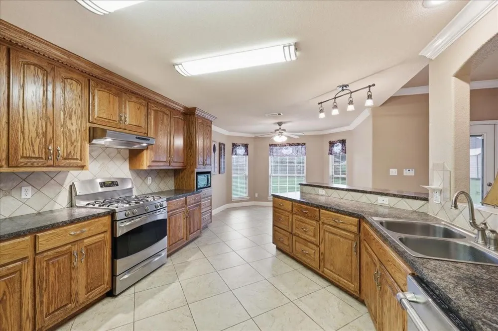 290 Tyler Drive Orange, TX 77630