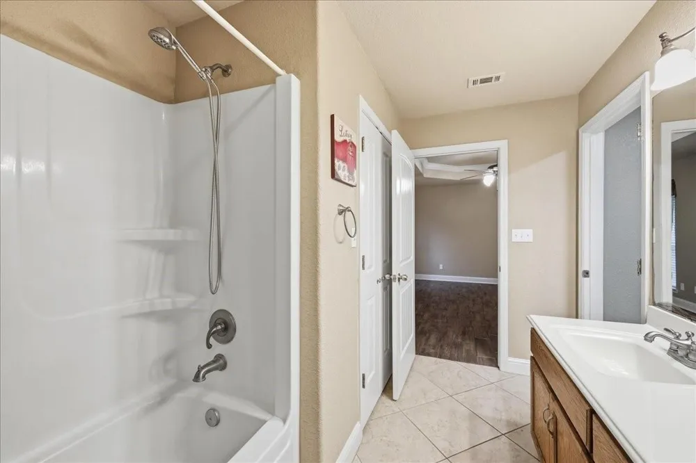 290 Tyler Drive Orange, TX 77630