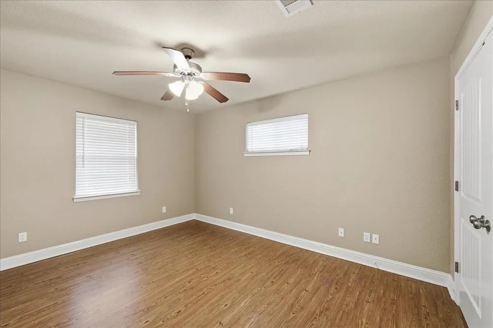 290 Tyler Drive Orange, TX 77630