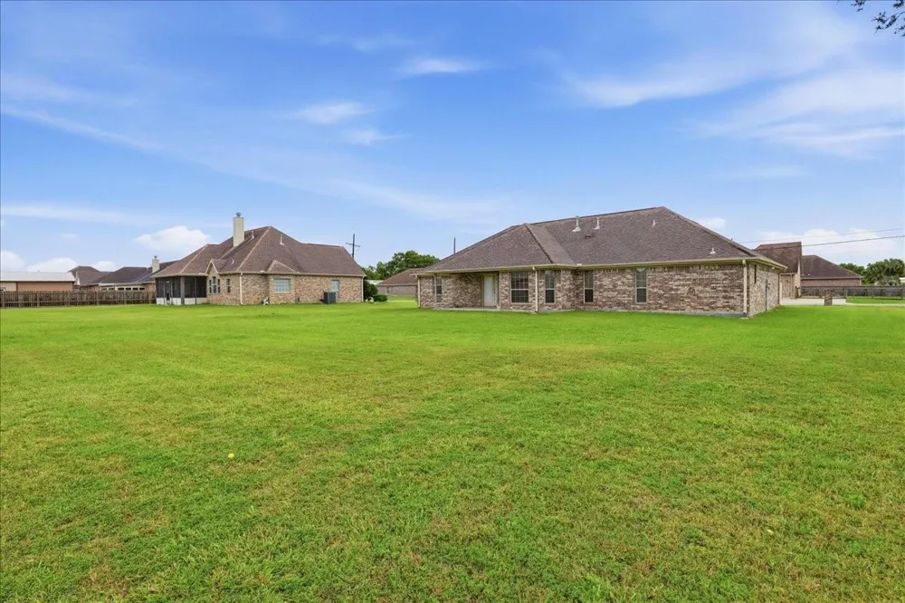 290 Tyler Drive Orange, TX 77630
