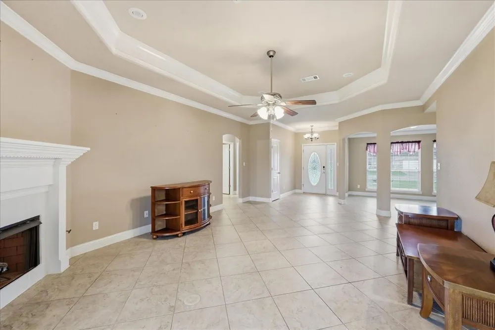290 Tyler Drive Orange, TX 77630