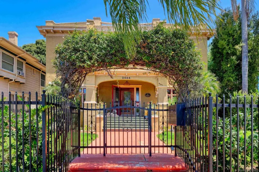 2442 F St San Diego, CA 92102