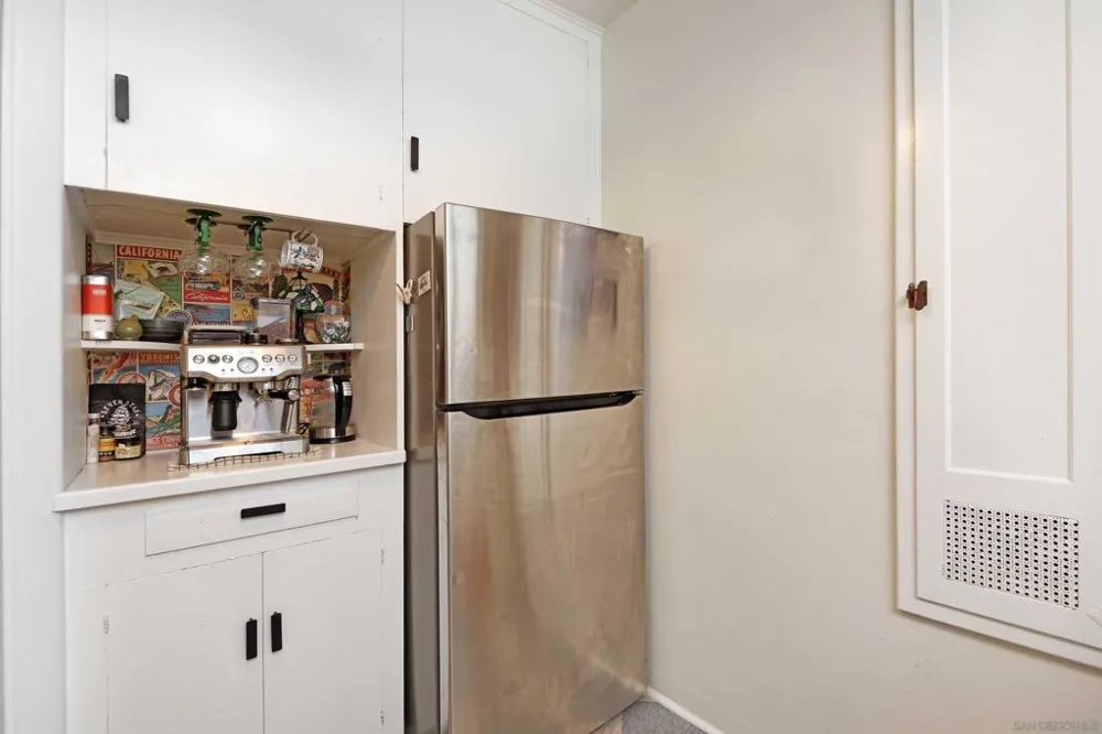 2442 F St San Diego, CA 92102
