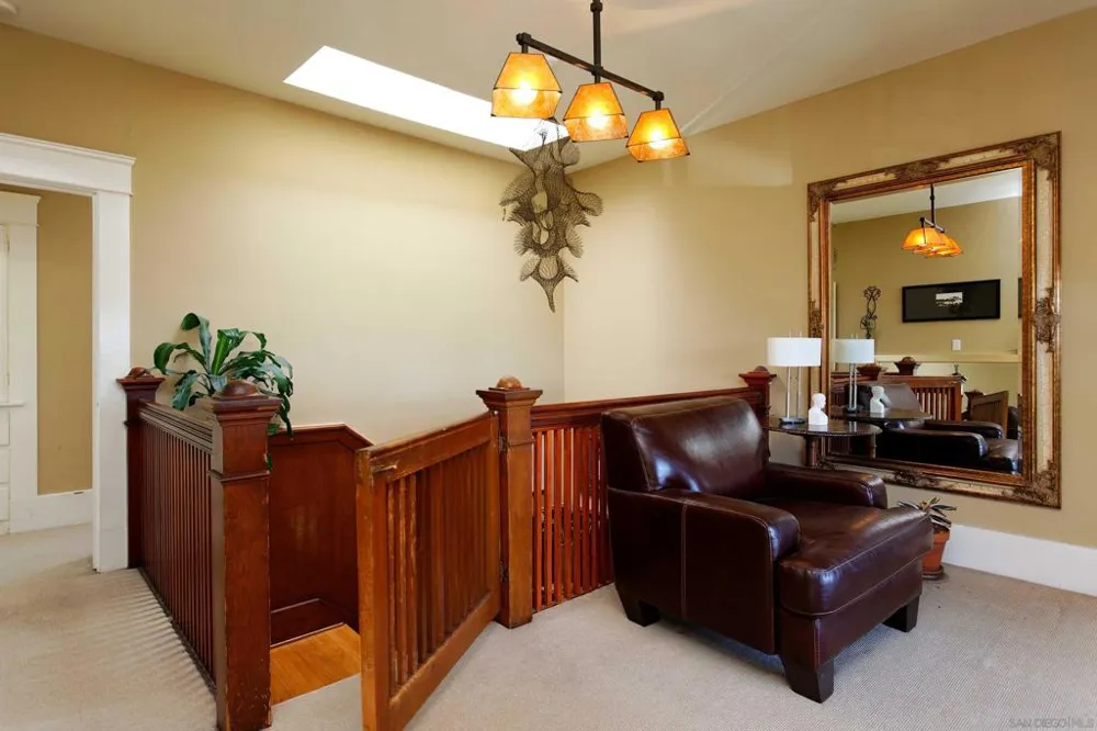 2442 F St San Diego, CA 92102