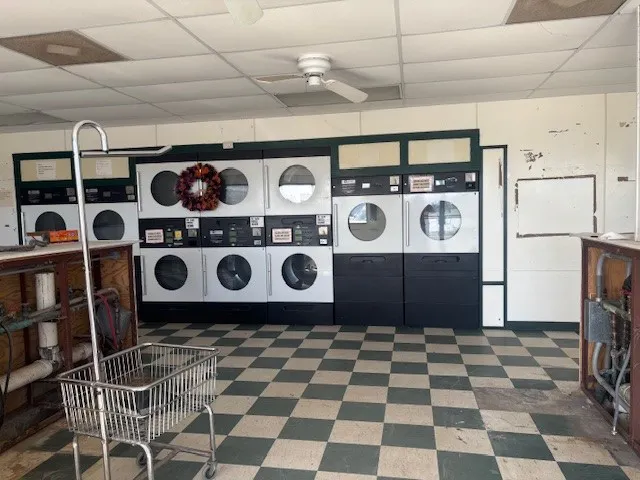 415 E Orange Avenue Orange Grove, TX 78372