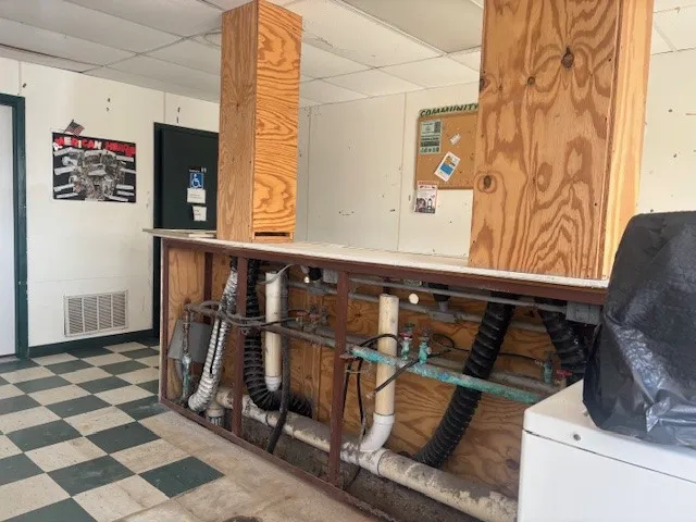 415 E Orange Avenue Orange Grove, TX 78372
